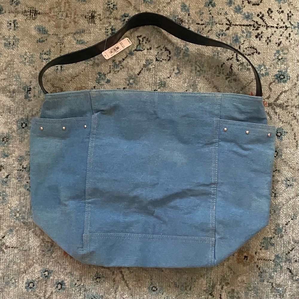 NWT Victoria Secret denim blue weekender tote - Picture 2 of 9